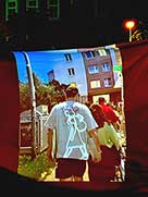 Marcus Neustetter / Walter Stach: Neurath in Margareten I. „Mann mit Koffer. Frau mit Rucksack“. 2025